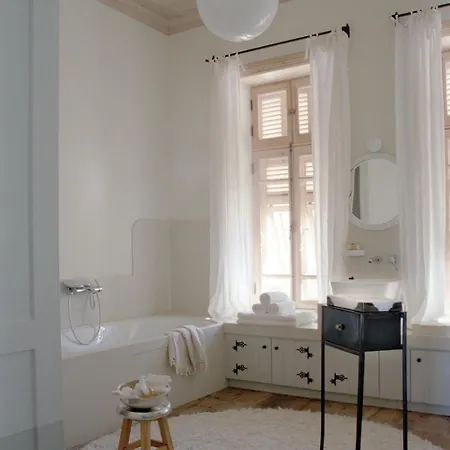 Nars Ilica Adults Only 12plus מלון