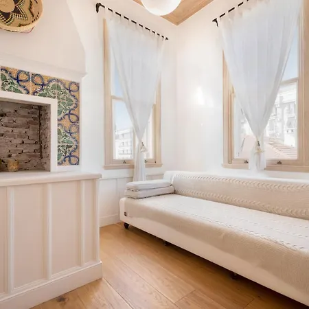 Nars Ilica Adults Only 12plus 2* Çeşme